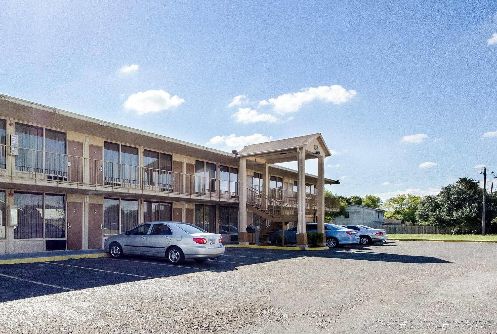 Executive Inn Kingsville Extérieur photo